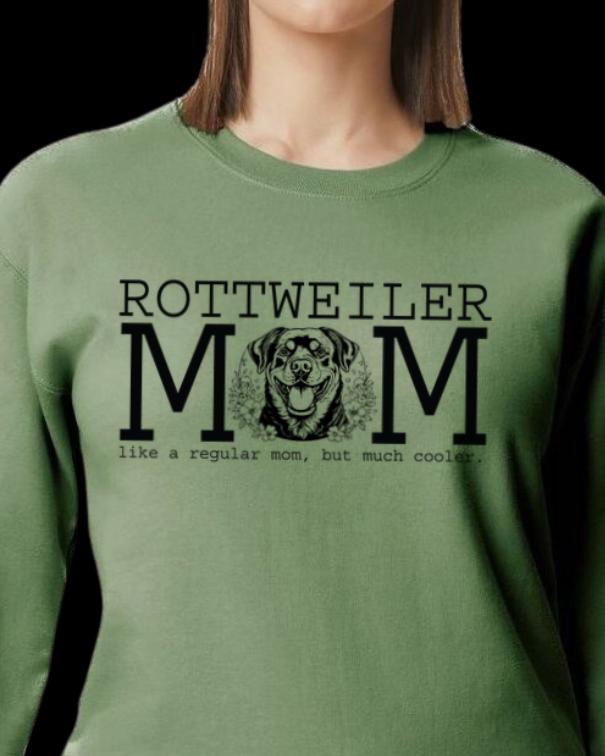 Cooler Rottie Mom Black Graphic Crewneck Sweatshirt